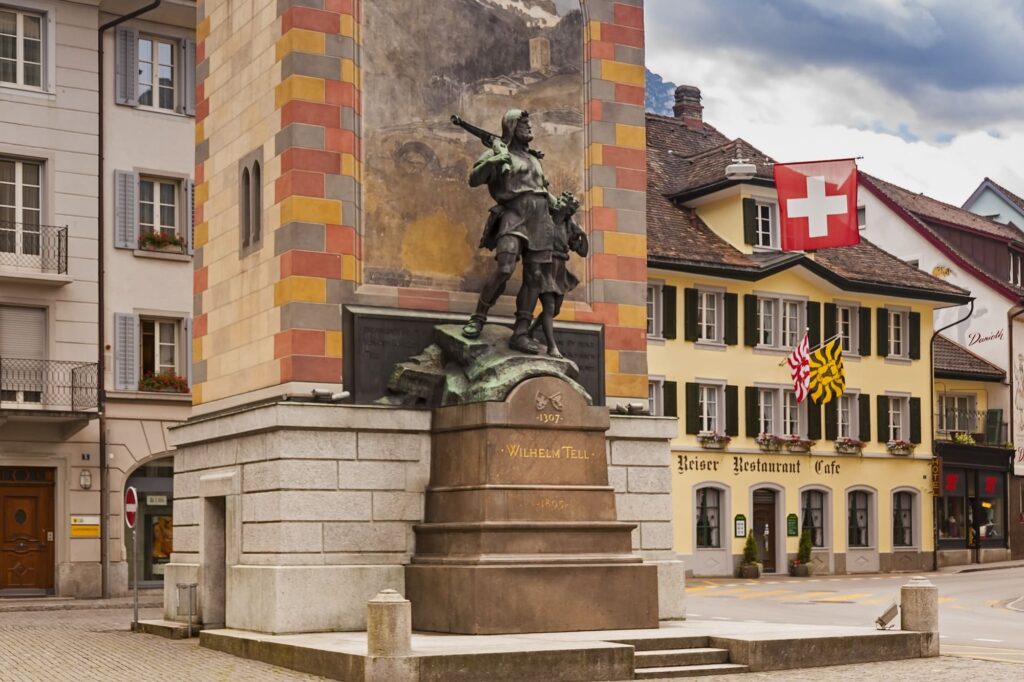 View of the William Tell monument on the Rathausplatz